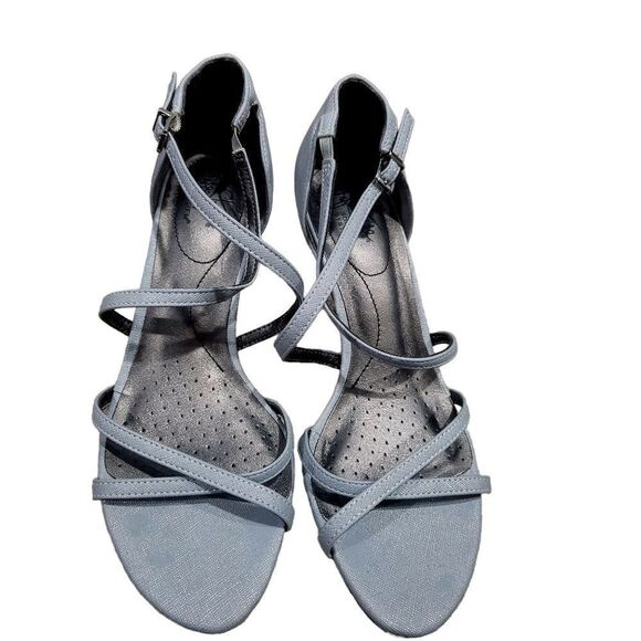 Life stryde soft system size 8.5 silver sandal - Picture 3 of 6